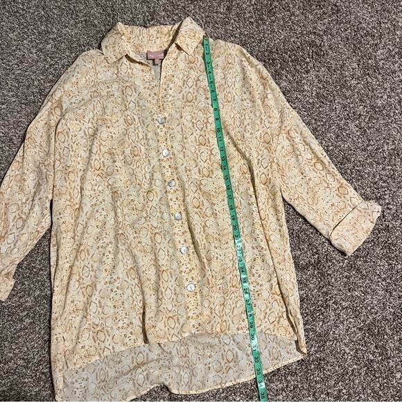 Show Me Your Mumu Johns Button Down Shirt - Picture 11 of 12